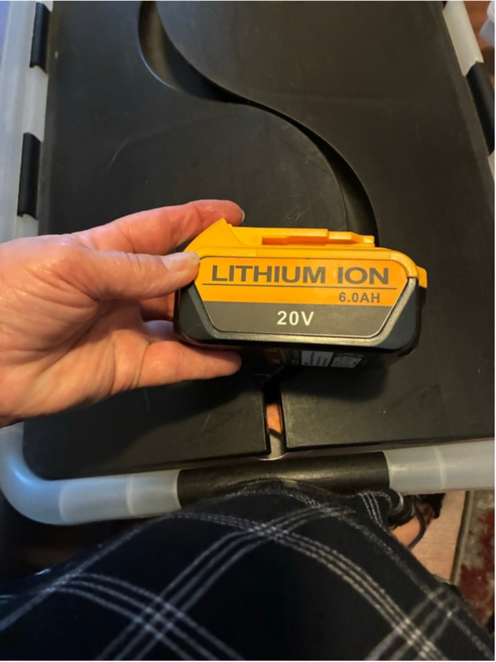 Lithium Ion Battery One Size Yellow Black